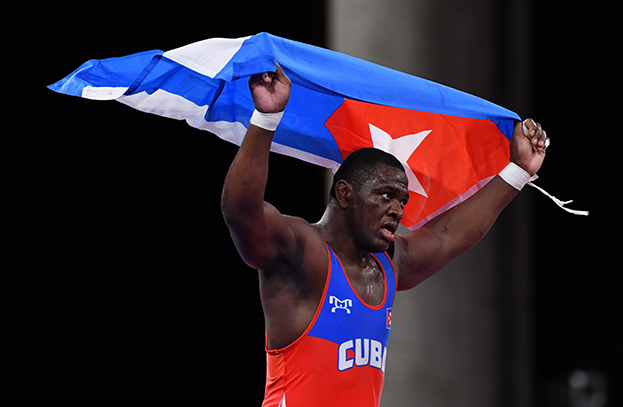 Михаин Лопес. Борец Михаин Лопес.