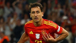 Светлая голова, пример для детей и золотая нога 47-го размера. Ойярсабаль — герой Испании