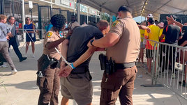 Давка у стадиона, драки на трибунах — США провалили организацию Кубка Америки. Что будет на ЧМ-2026?