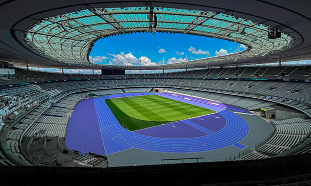 «Стад де Франс» в ожидании начала соревнований.