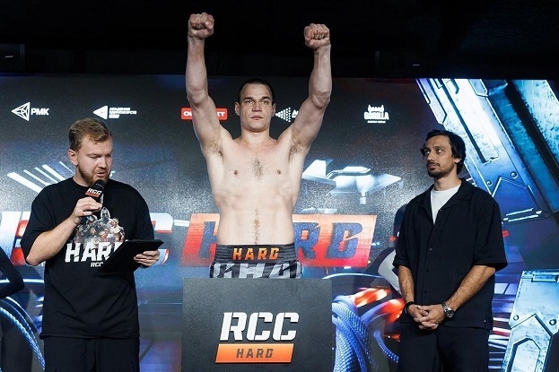 Александр Ларкин. Боец Александр Ларкин