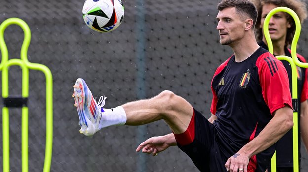 Тома Менье.