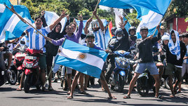 Скандальная песня аргентинцев о французах — часть местной культуры. В этом нет ничего удивительного