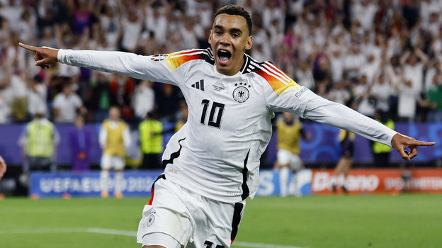 Джамал Мусиала. Футболист сборной Германии Джамал Мусиала