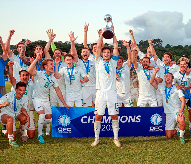 Новая Зеландия празднует победу на Кубке наций ОФК.