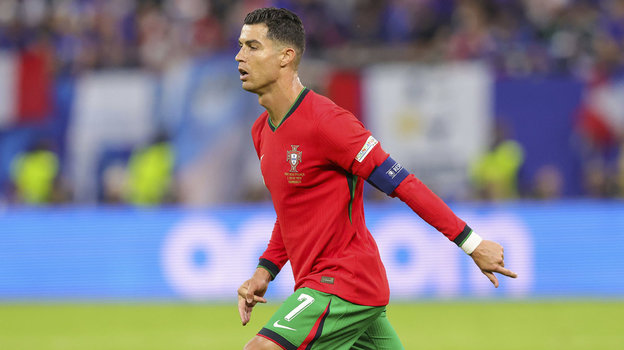 Криштиану Роналду. Футболист сборной Португалии Криштиану Роналду