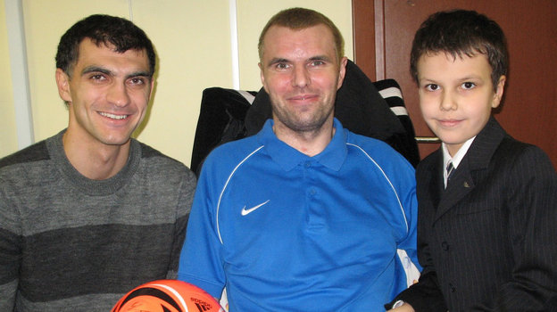 Владимир Габулов и Вениамин Мандрыкин с сыном. Владимир Габулов и Вениамин Мандрыкин с сыном