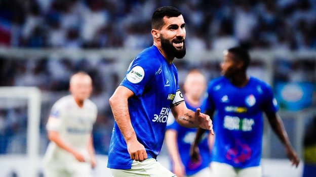 Ираклий Квеквескири («Факел»).