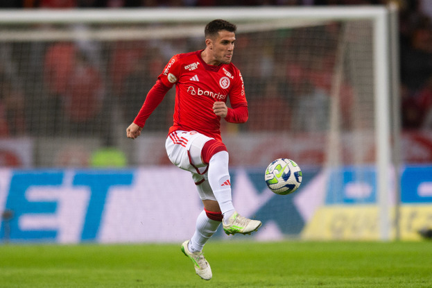 Фабрисио Бустос.