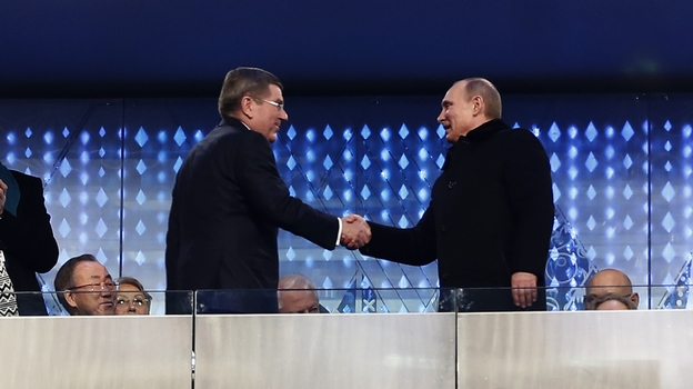 Томас Бах и Владимир Путин на открытии Олимпиады в Сочи. 2014 год.
