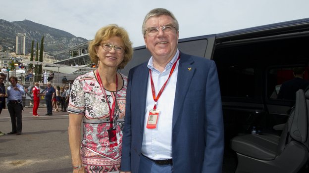 Томас Бах с женой Клаудией на Гран-при «Формулы-1» в Монако.