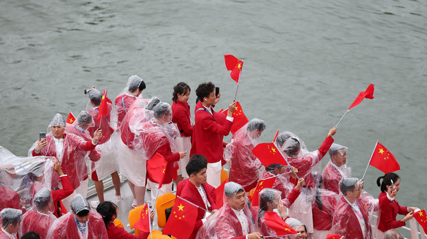 Корабль с делегацией Китая.