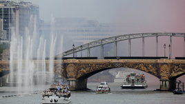 Какой будет церемония закрытия? Может, поплывут обратно? Голышак — об открытии Олимпиады-2024