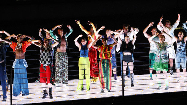 Танцоры на церемонии открытия Олимпиады-2024.