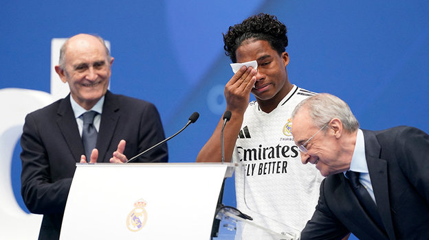 Эндрик не смог сдержать эмоций на презентации в «Реале».