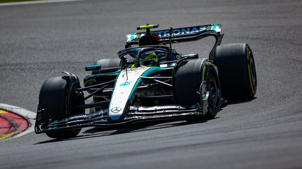 Болид Льюиса Хэмилтона.