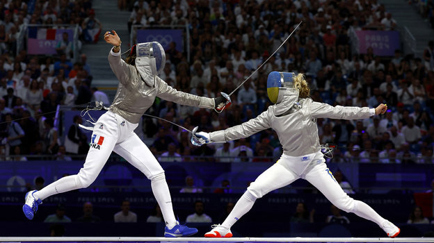 Сара Бальцер (слева) и Ольга Харлан.