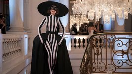 Кадр из сериала «Эмили в Париже»