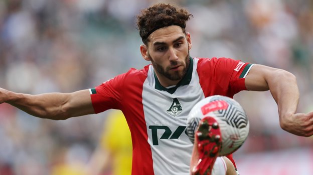 Наир Тикнизян.