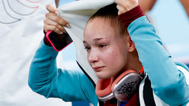 Прыгунья на батуте Анжела Бладцева