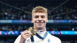 «Этот парень умеет плавать». Маршан забирает четвертое золото Парижа — под восхищенные взгляды Фелпса