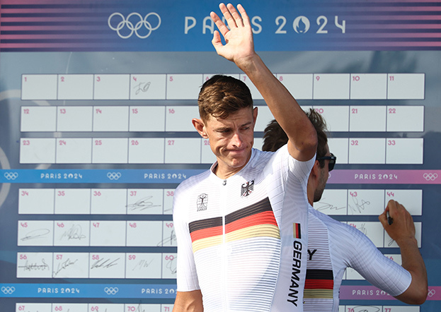 Нильс Политт.