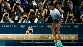 Недостижимая высота. Байлз упала и не смогла сравняться с Латыниной