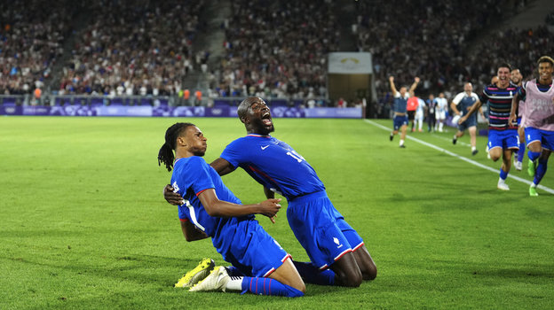 Майкл Олисе и Жан-Филипп Матета (сборная Франции).