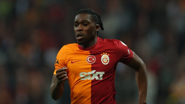 Деррек Кен.