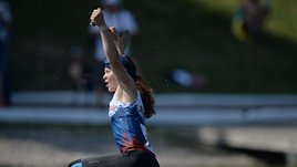 «Она не хочет работать». Глава федерации жестко приложил российскую каноистку за выступление в Париже