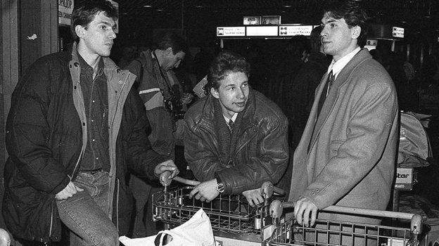 Дмитрий Миронов, Алексей Житник, Юрий Хмылев после Олимпийских игр в Альбервиле.