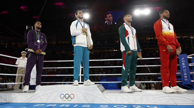 Лорен Альфонсо, Лазизбек Муллажонов, Давлат Болтаев и Эммануэль Рейес. Лорен Альфонсо, Лазизбек Муллажонов, Давлат Болтаев и Эммануэль Рейес