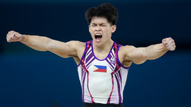 Гимнаст Карлос Юло