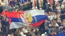 Сербские фанаты вывешивали на Олимпиаде российский флаг. Акция  в финале турнира по водному поло