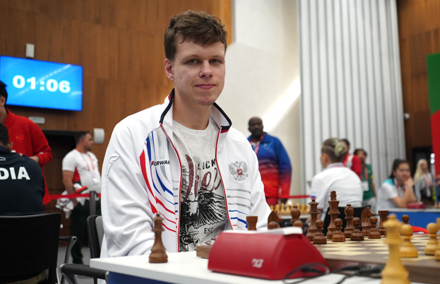Владислав Артемьев. Шахматист Владислав Артемьев