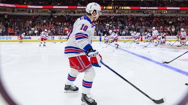 Артемий Панарин. Хоккеист «Рейнджерс» Артемий Панарин