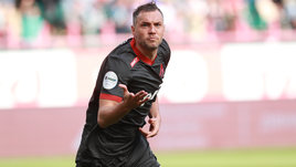 Дзюба без работы почти все лето. Форварда пытаются завести в «Крылья»?