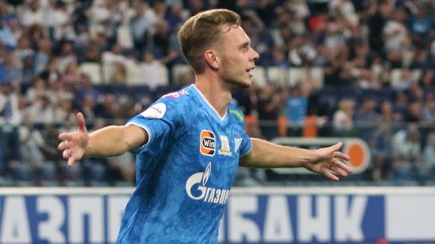 Максим Глушенков. Футболист «Зенита» Максим Глушенков