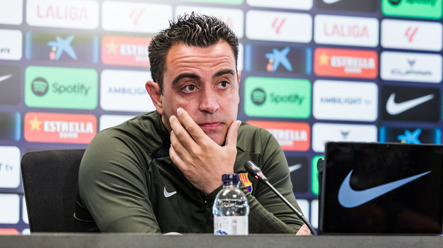 Хави («Барселона»).