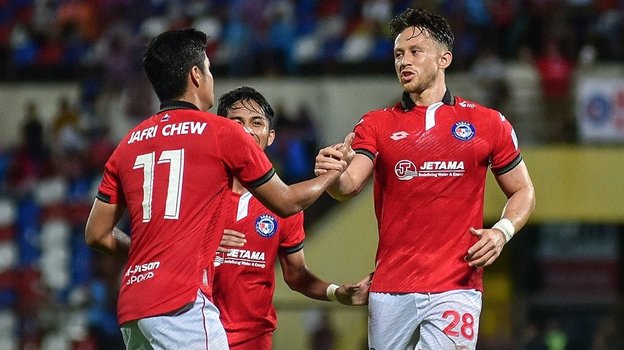 Игроки «Сабаха».