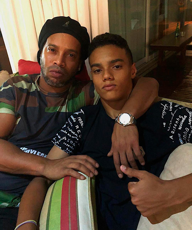 Жоао Мендеш.