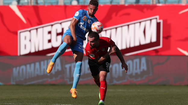 Футболисты Страхиня Эракович и Антон Заболотный