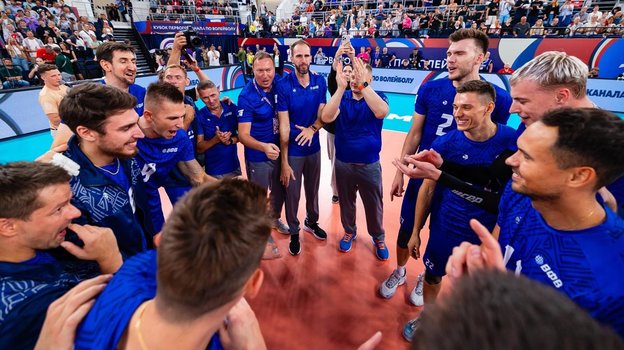 Волейболисты сборной Алекно. Волейболисты сборной Алекно