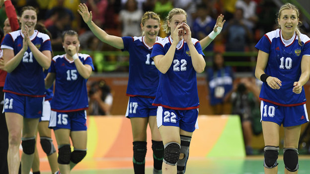 Гандболистки сборной России после финального матча Олимпиады-2016. Гандболистки сборной России после финального матча Олимпиады-2016
