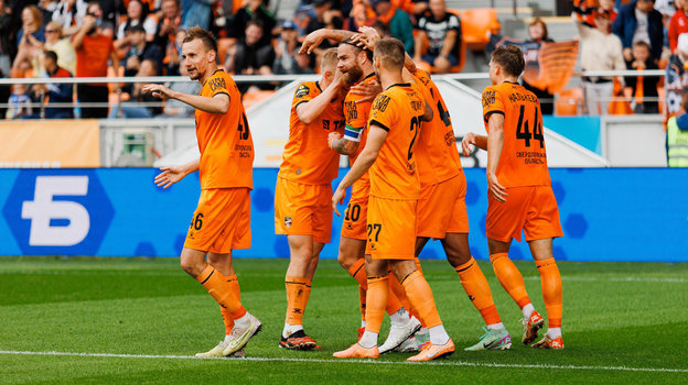 «Урал» нанес поражение «Чайке». Футболисты «Урала»