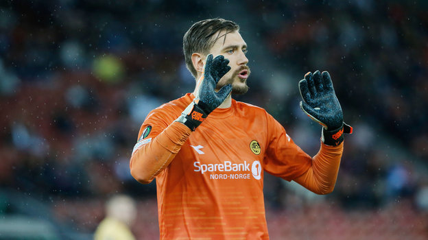 Вратарь «Буде-Глимта» Никита Хайкин.