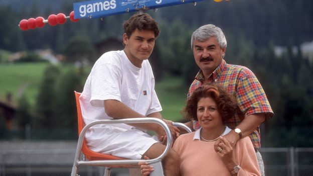 Роджер Федерер с родителями.