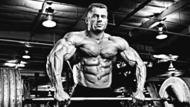 Российский бодибилдер Мишин умер в США. Почему культуристы так рано уходят?