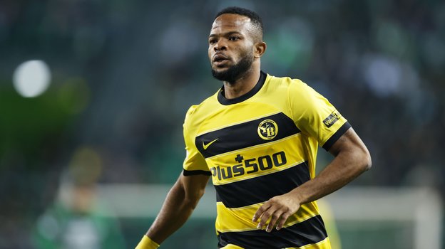 Мешака Элиа.