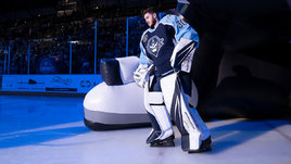 Хоккеист Ярослав Аскаров